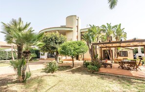 Outdoor dining - 1 bedroom lovely home in Siracusa (Siracusa)
