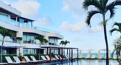 ☀️🏖The FlatDunas is located on the edge of the beach in Cotovelo/RN.