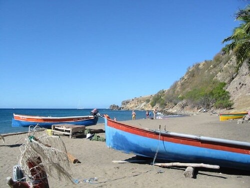 Pleasant, comfortable F2 in Anses d'Arlet, Petite-Anse.