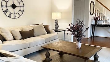 Smart TV y chimenea