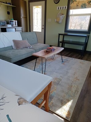 TV - Whippoorwill Nest (Shenandoah)