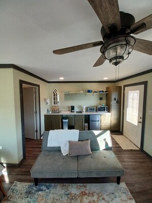 TV - Whippoorwill Nest (Shenandoah)