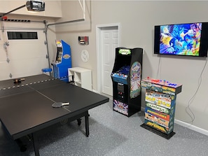 Games room - ★Pineapple Bay★ ~ Private Pier + Sunsets (Ocean City)