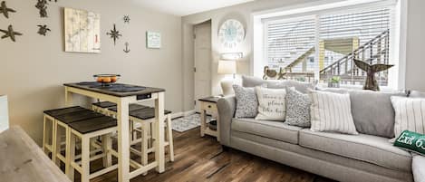 Smart TV, reproductor de DVD y libros