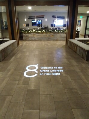 Lobby - Ski in/ski out 1 BD stylish resort, Grand Colorado on Peak 8, Breck (Breckenridge)
