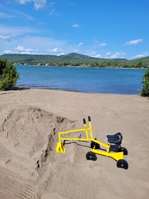 Beach nearby, beach towels