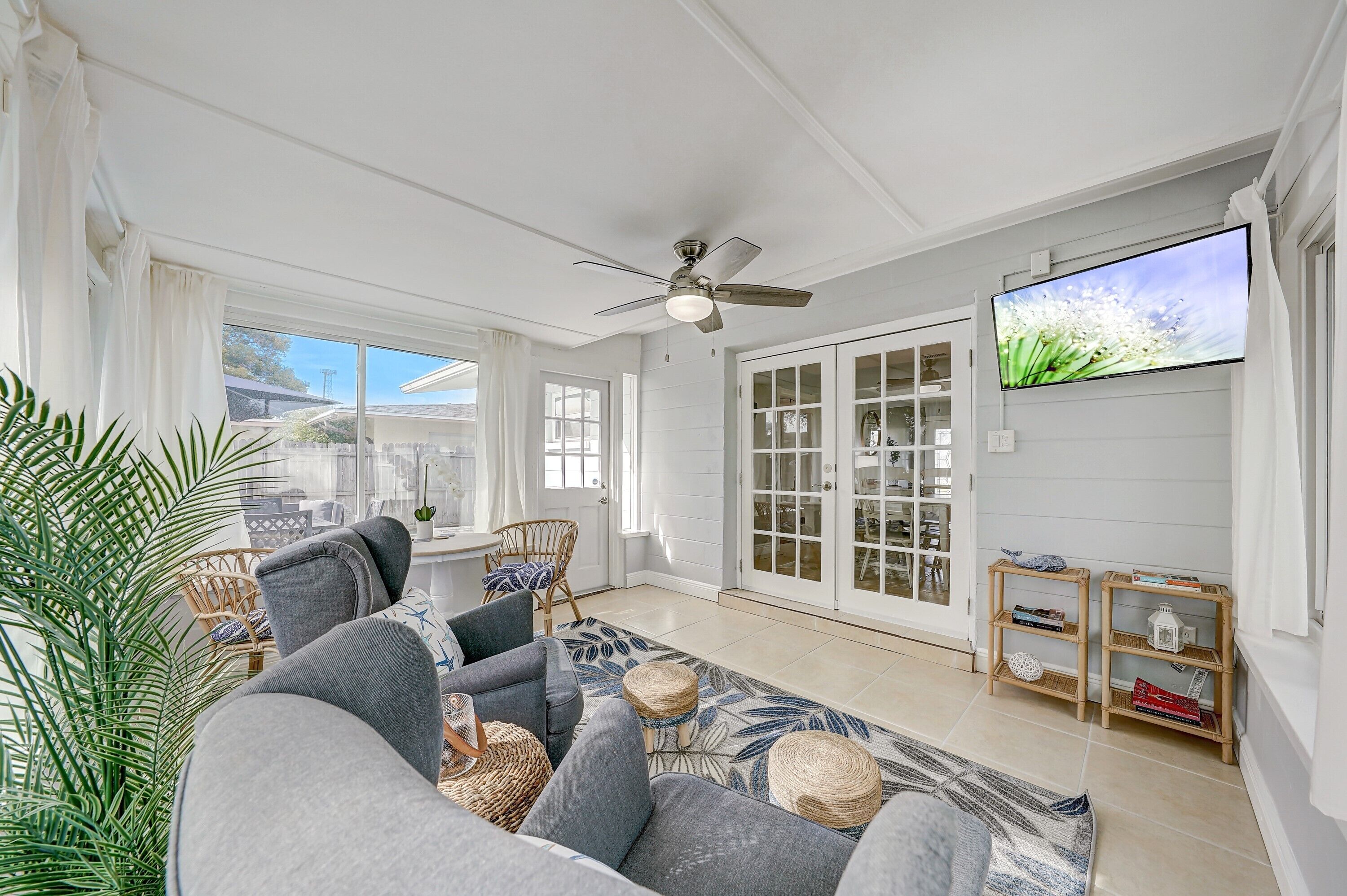 Smart-tv och bordsfotboll