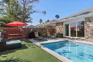 Pool - Luxurious Private Pool | Beach Walk with Private Access 🏖️✨ (Miramar Beach)