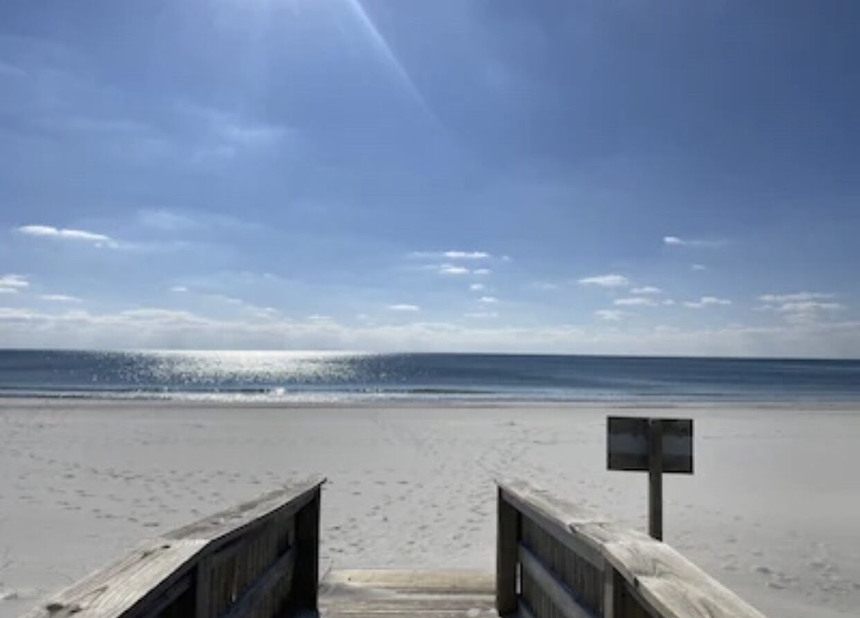 Beachfront Condo with Amazing Views!