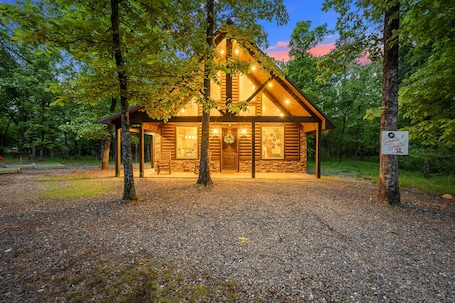 Exterior. Hochatown Cabin | Hot Tub & Game Room | Sleeps 8