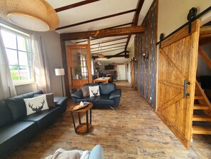 Smart TV, table tennis, books - Barrier-free vacation property - vacation complex with playground (Oberdorla)