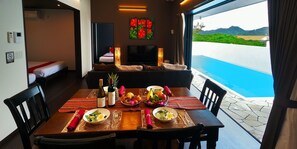 Villa Deluxe, 2 camere da letto, piscina privata, vista piscina | Copriletto in piuma, con stile personalizzato