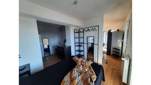 1 camera, Wi-Fi, lenzuola