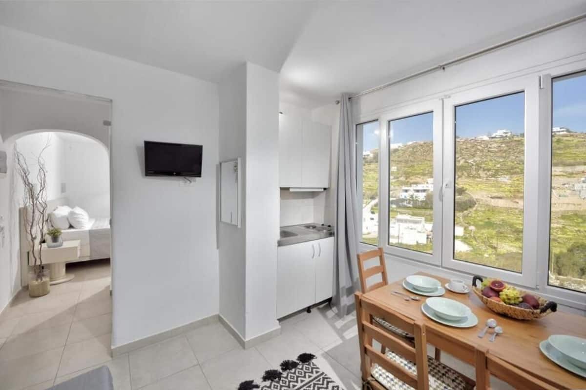 Family Room | 1 bedroom, in-room safe, blackout curtains, iron/ironing board