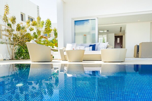 Alberca al aire libre 