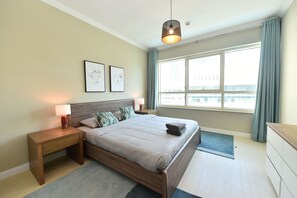 2 bedrooms, blackout curtains, iron/ironing board, free WiFi