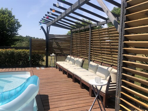 Pretty rural 1 bedroom gîte with swimming pool