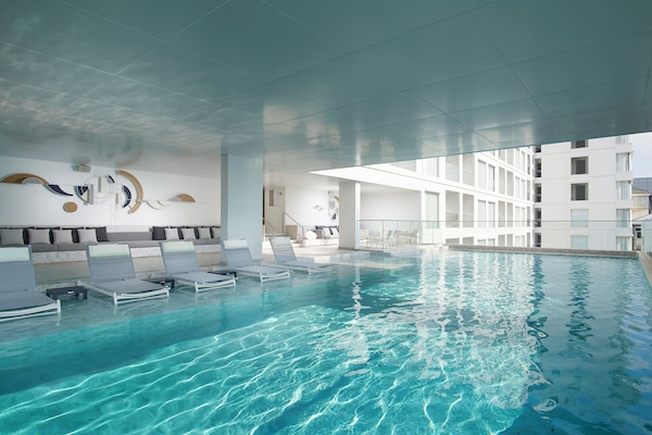 Indoor pool, outdoor pool