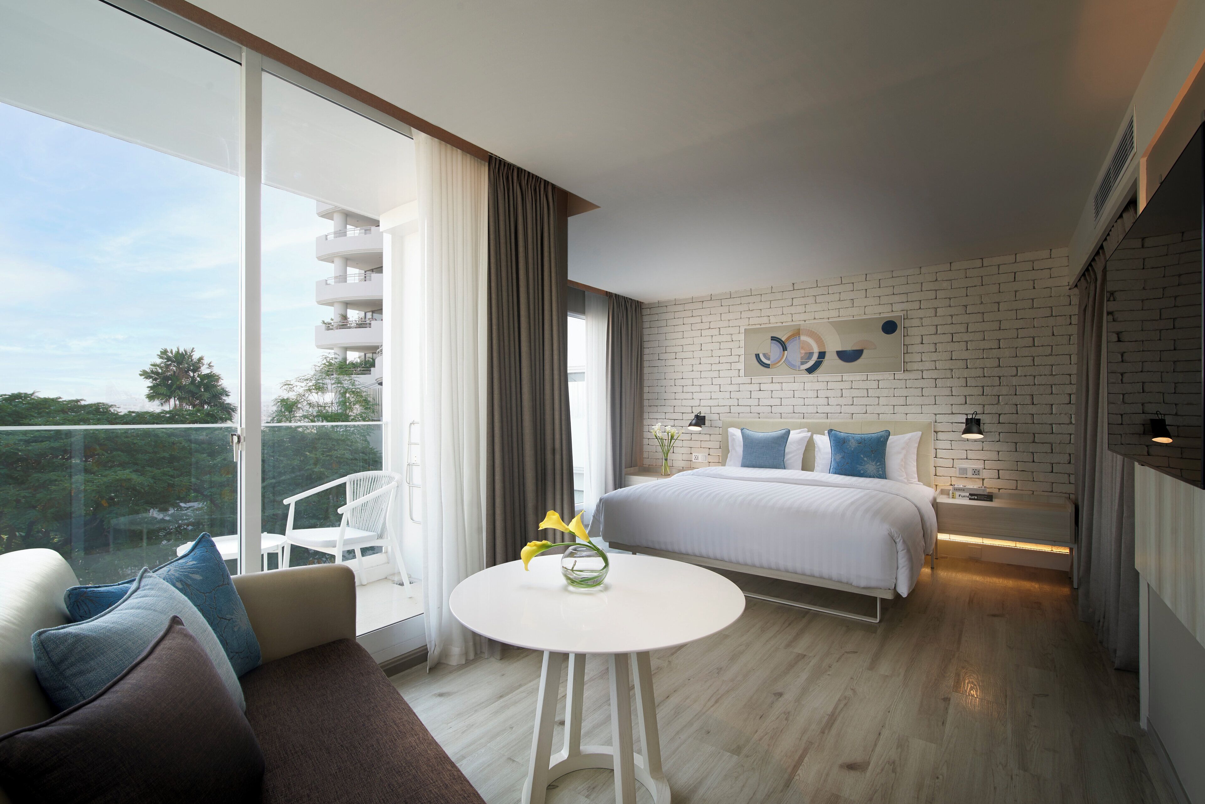 Superior Room, Corner | In-room safe, soundproofing, iron/ironing board, bed sheets