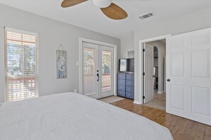 3 chambres, fer et planche à repasser, lit parapluie, Wi-Fi gratuit