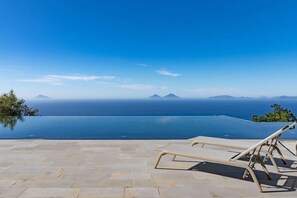 Pool - Apartment Nocellara - Maina Country Resort - with pool, in Sicily (Naso)