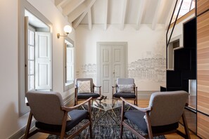 Living area - CASA CAMÉLIA (Porto)