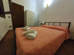 3 Schlafzimmer, Bügeleisen/Bügelbrett, Reisekinderbett, kostenloses WLAN