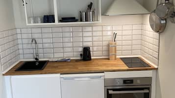 Studio – basic, ikke-røyk | Eget kjøkken | Kjøleskap, vannkoker, brødrister og papirhåndklær