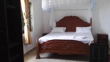 3 bedrooms, bed sheets