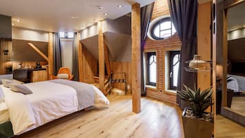 Junior-Studiosuite | 1 Schlafzimmer, Minibar, Zimmersafe, individuell dekoriert