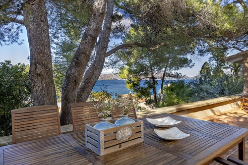 Can Blau, mediterranean style with sea views