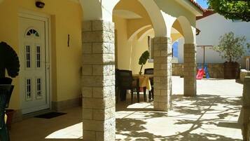 Appartamento (One bedroom apartment with shared Ter) | Terrazza/patio