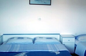 House (One bedroom Holiday home with Terrace) | 6 bedrooms - Beach Heaven Apartments (Lopar)