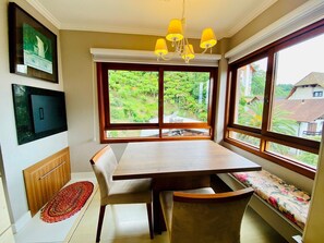 Standard Apartment | Dining