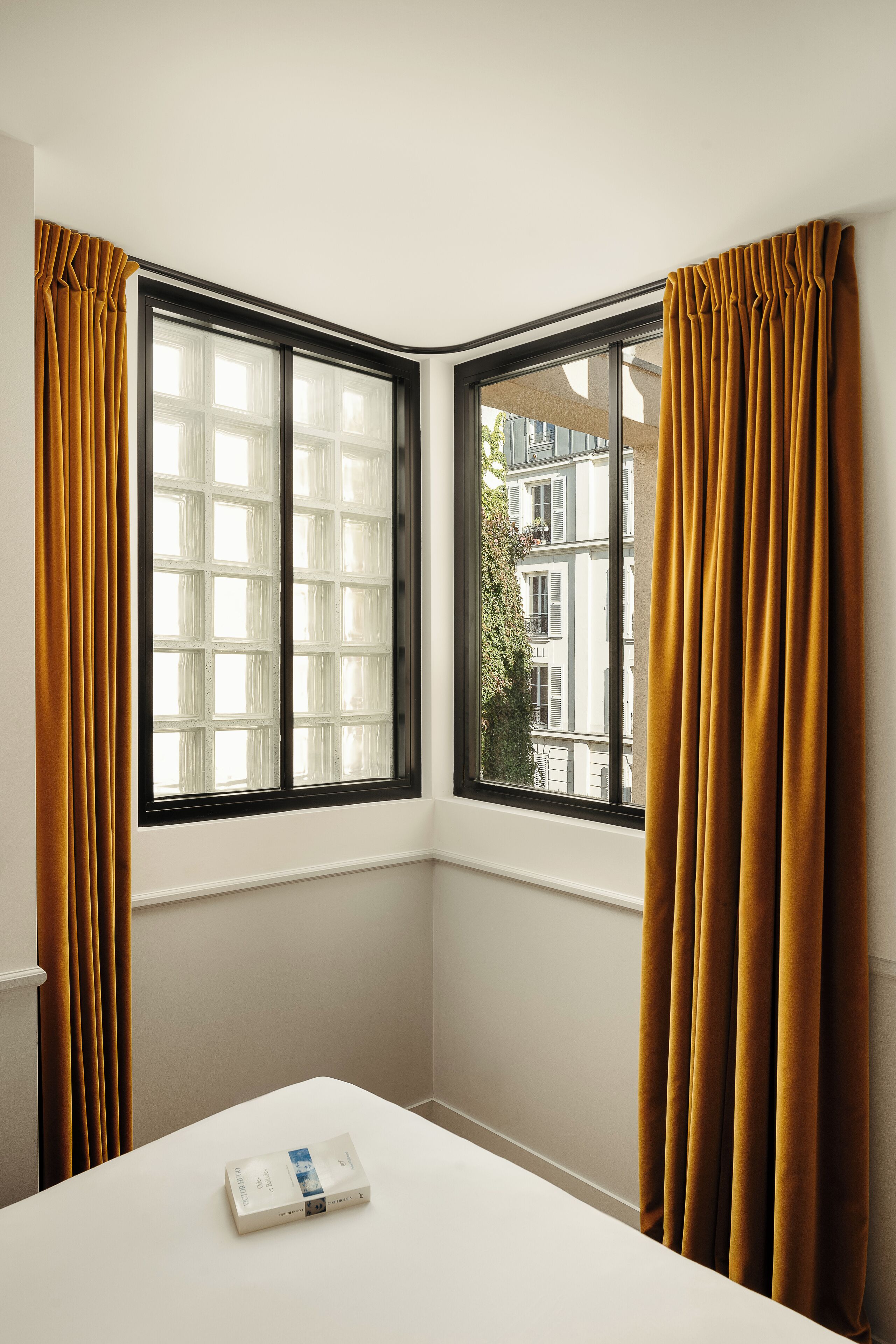 1-br deluxe apartment courtyard view | 1 bedroom, premium bedding, in-room safe, blackout curtains