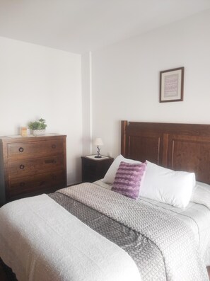 2 bedrooms, desk, free WiFi, bed sheets - Pink Apartments (Villanueva de la Concepción)