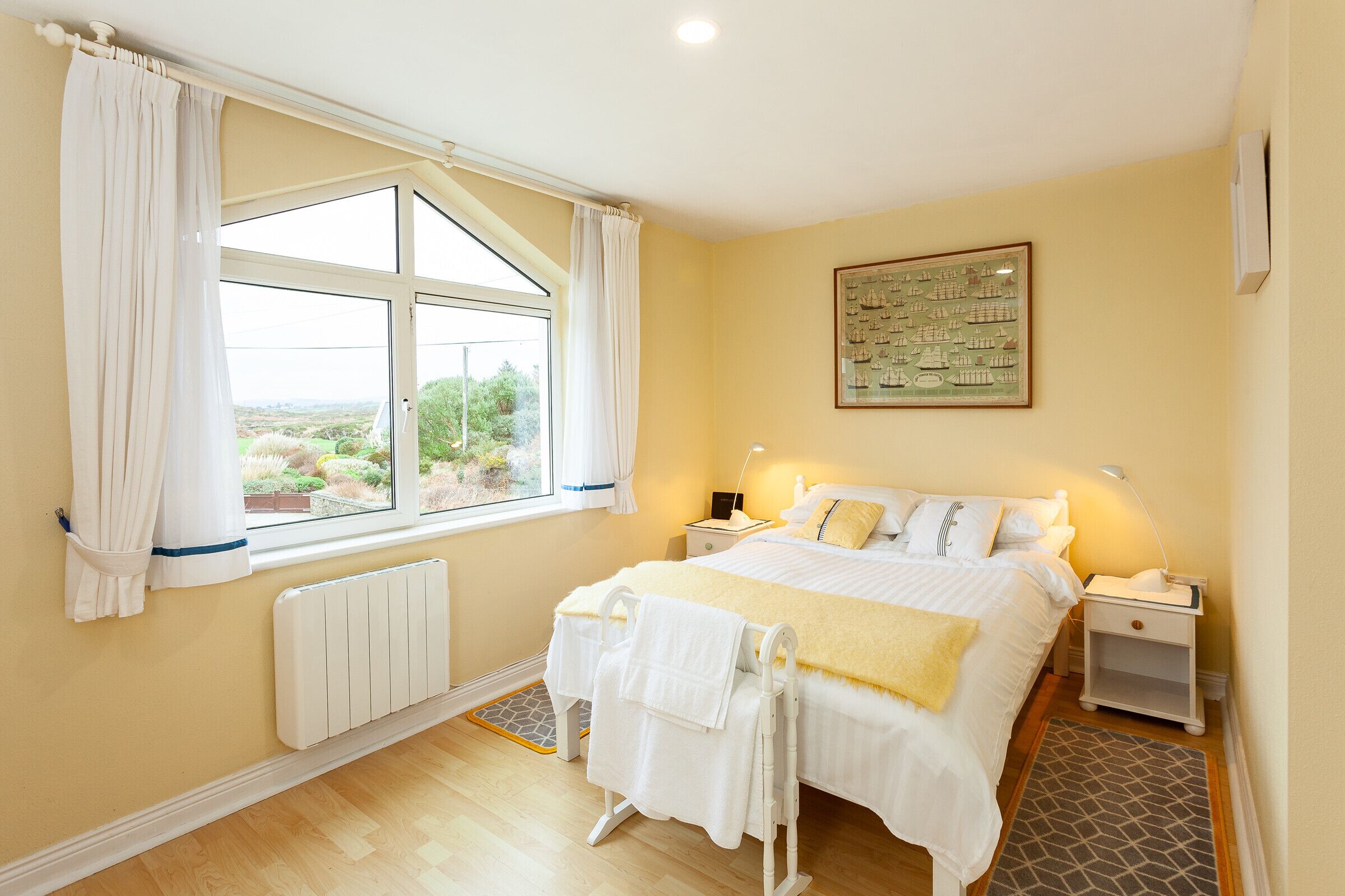 1 غرفة نوم وملاءات أسرّة