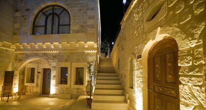 Serenus Cave Suites
