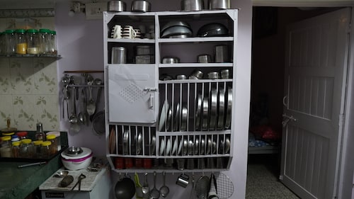 Stay with Music Artist RAME in 1BHK Home - SwanStays