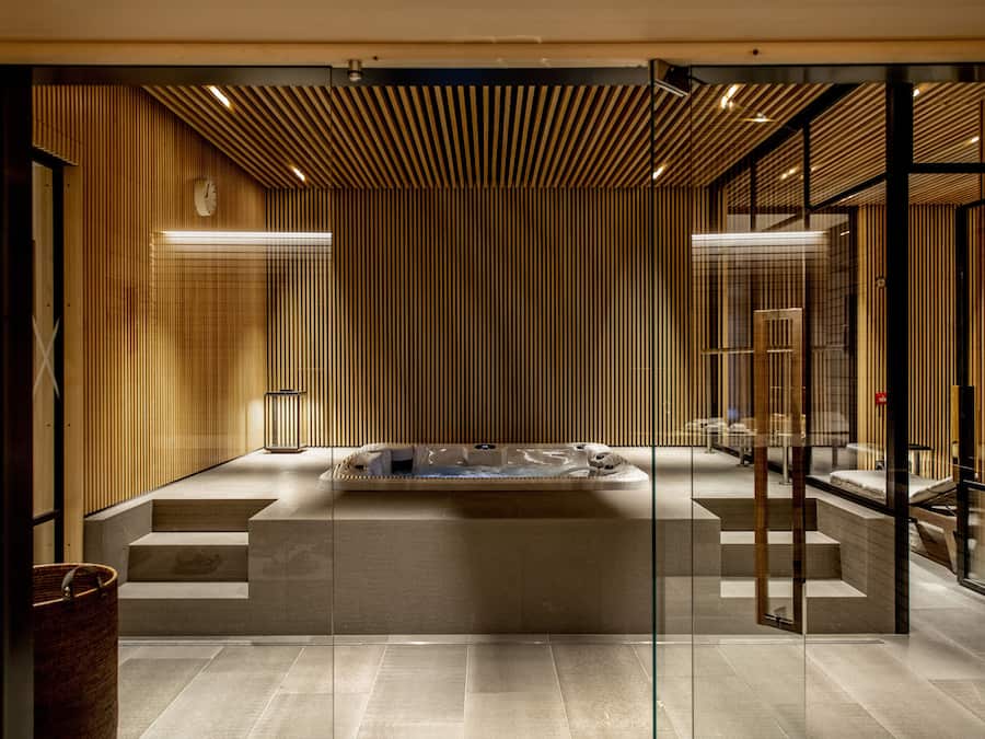 Behandlingsrum til par, kropsbehandlinger, hot stone-massage