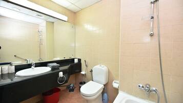 Estúdio | Banheiro | Produtos de toalete grátis, secador de cabelo, toalhas de banho