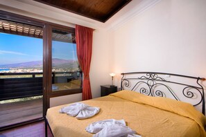 Superior Suite | Individually decorated, individually furnished, free cribs/infant beds - Kallisti Hotel (Thasos)