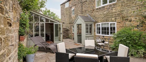 Cottage | Front of property