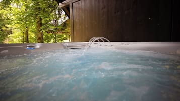 屋外スパ浴槽