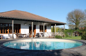 Piscine extérieure, piscine chauffée