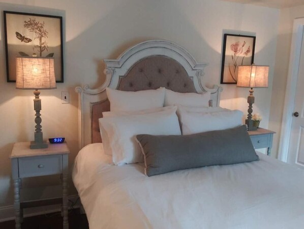 1 bedroom, travel crib, WiFi, bed sheets