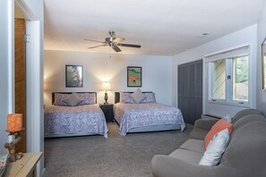 2 chambres, fer et planche à repasser, draps fournis