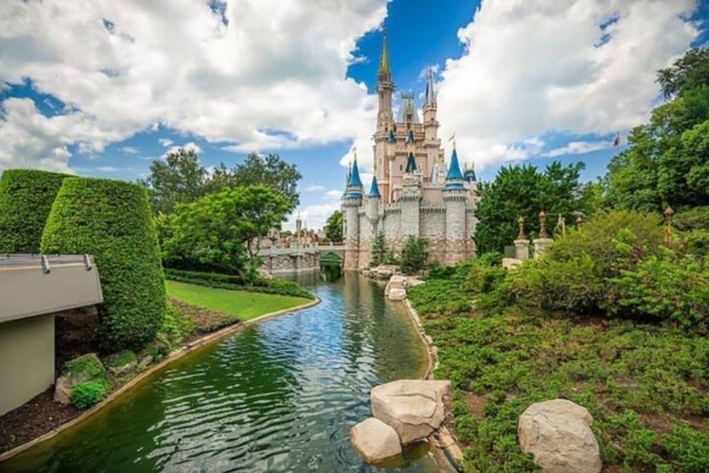 AAAmazing! Suite-Sleep 6. Minutes to Disney. 2
