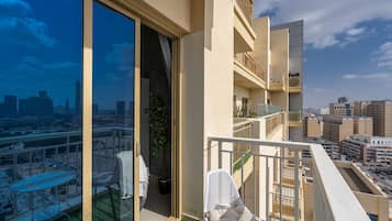 Deluxe Apartment | Balcony