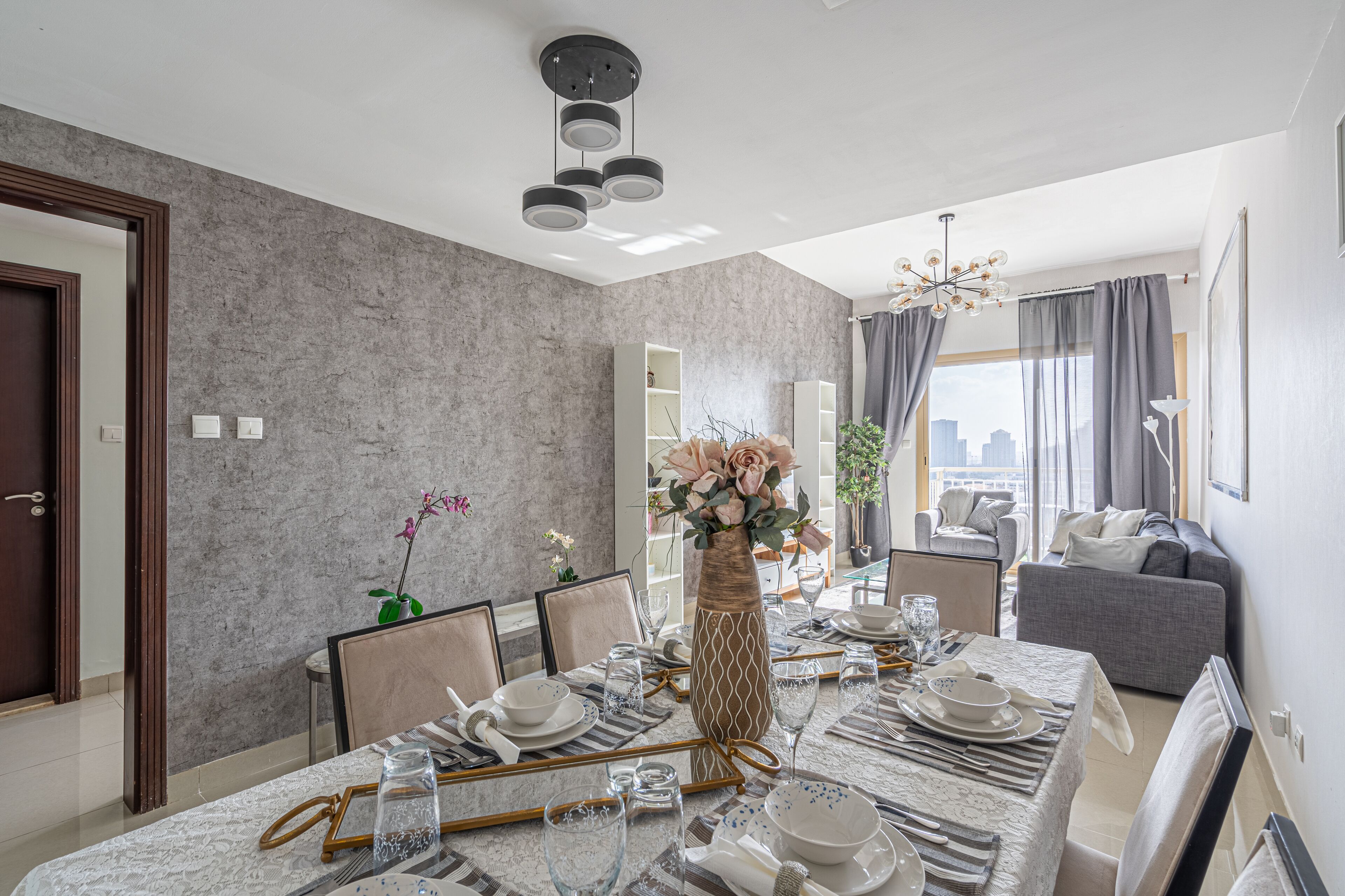 디럭스 아파트 | 다이닝룸